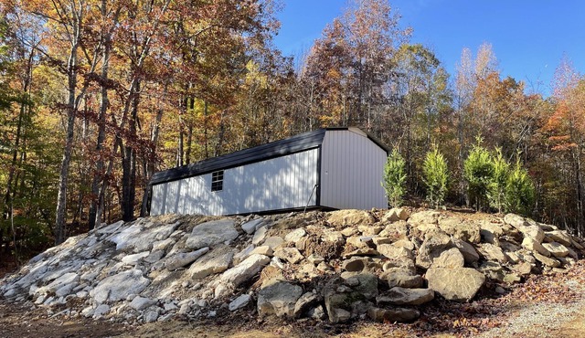 Copperhead Cabin #1 with trail access ! Pet Friendly