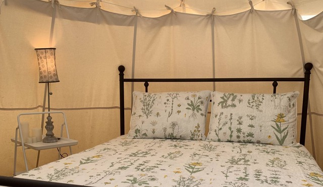 Copperhead Retreat - entire campground -2 tipis, 1 wolf pup trailer, 1 tent site