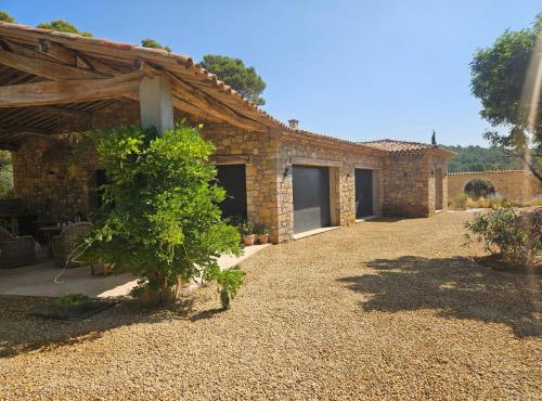 Coquelicot Classic Provençal House