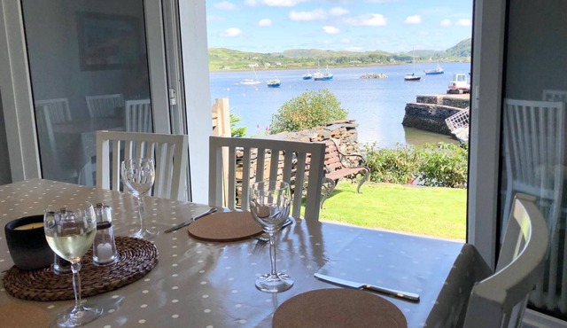 Coquet Lodge, - a rural that sleeps 8 guests in 4 bedrooms