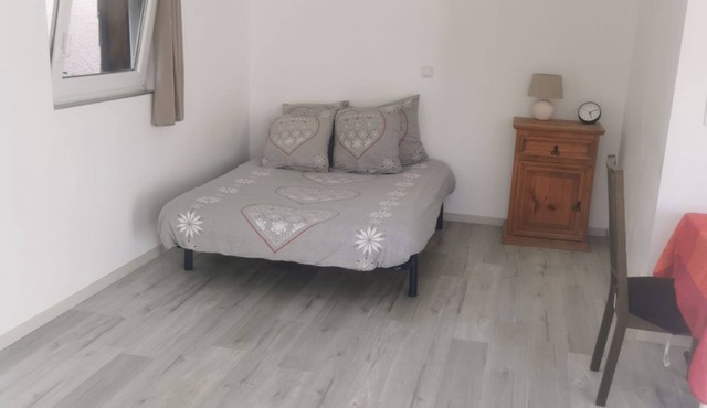 Coquet Studio Climatisé et Privatif à Saint-alban-du-rhone