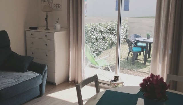 Coquet Studio Avec Coin Jardin