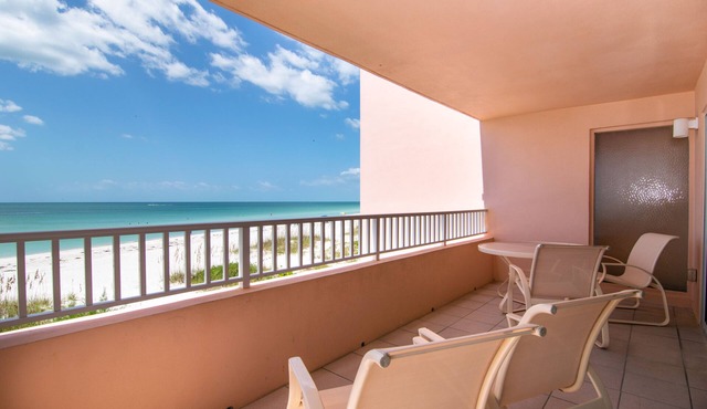Coquina 101 · Beachfront Condo · Gulf Views & Pool