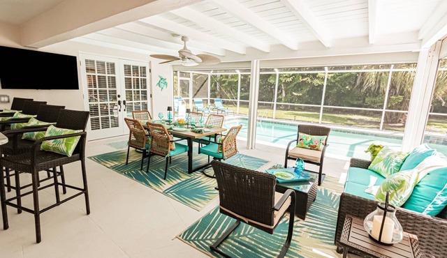 Coquina Sands - Newly renovated - outdoor entertaining oasis w/TV & heated pool - 2 Blocks to Beach!