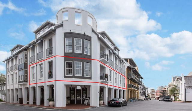 Coral at the Savannah - 2 BEDROOM ABOVE THE SUGAR SHACK! TOWN CENTER VIEWS