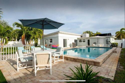 Coral Cottage Pool & Beach & Golf