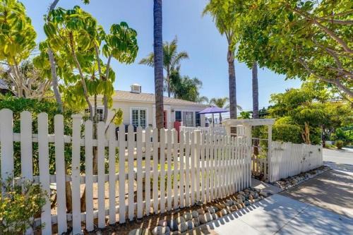 Coral Cottage