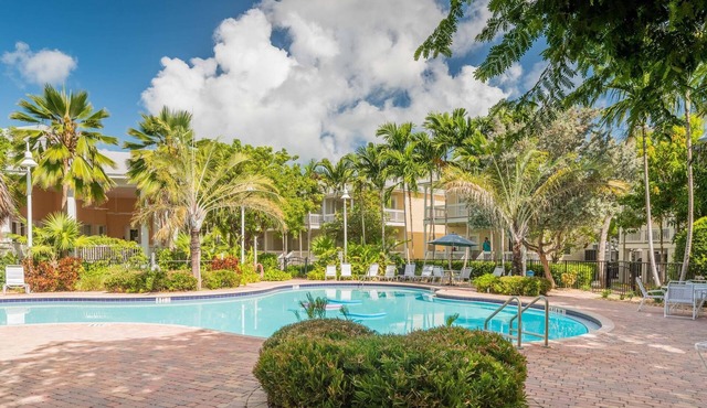 Coral Palm by AvantStay | Key West Walkable| Gated Community & Shared Pool