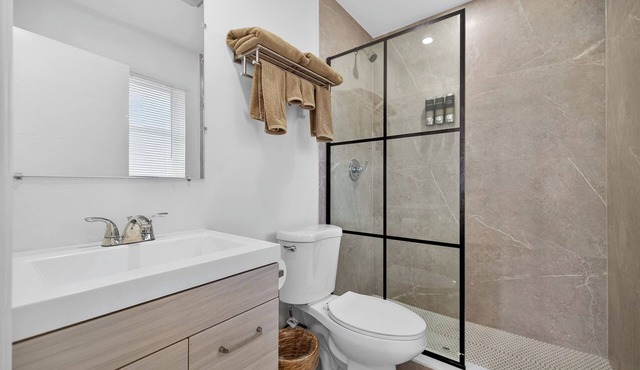 Coral Ridge Suites #1 - Heated Pool, Beach Gear