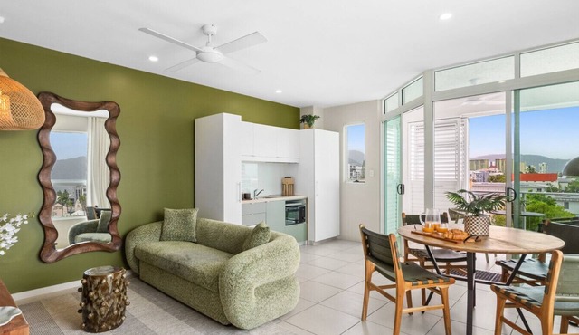 Coralside One-Bedroom City Getaway