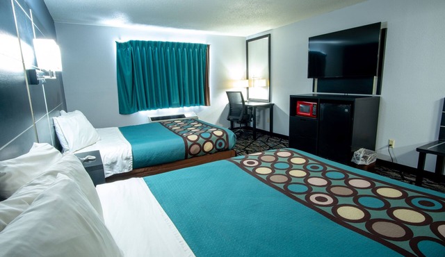 Coratel Inn and Suites By Jasper New Richmond - Deluxe 2 Queen Bed Non Smoking