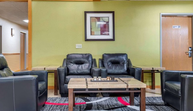 Coratel Inn and Suites By Jasper Riverfalls - Deluxe 2 Queen Bed NS