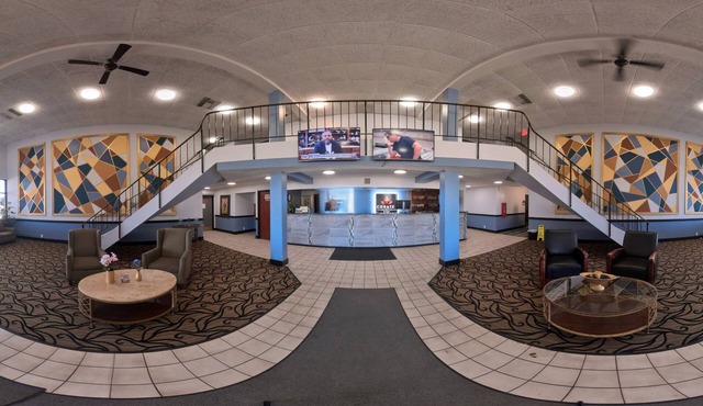 Coratel Inn and Suites By Jasper La Crosse