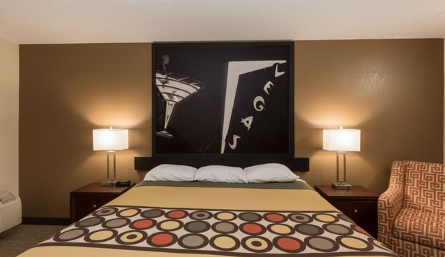 Coratel Inn and Suites By Jasper Wichita North -Standard 1 King Bed NS