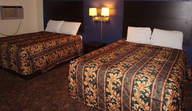Coratel Inn & Suites By Jasper Waite Park- Standard 2 Queen Bed Non-Smoking