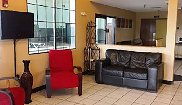 Coratel Inn & Suites by Jasper Park City - Wichita North