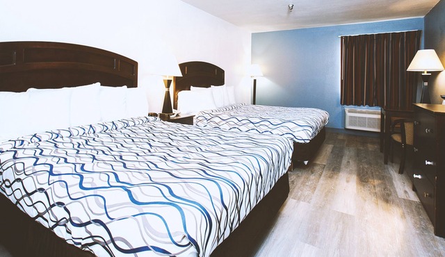 Coratel Inn & Suites by Jasper Park City - Wichita North - SQBNS