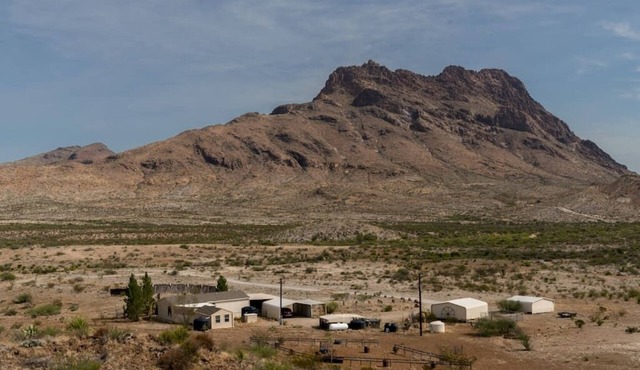 Corazones Draw Ranch: Spacious Home on 400 acres