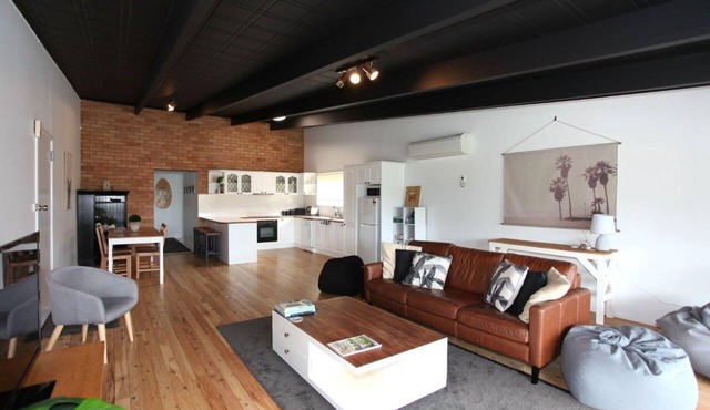 Corban Villas @ Moffat Beach