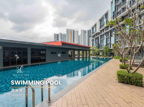 Core Soho Suites Sepang - Near to KLIA - KLIA 2 and Mitsui Outlet Park by The Stay Hub