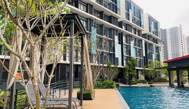 CoreSoho Suite by BKAstaycation KotaWarisan Sepang KLIA Airport, Free WiFi