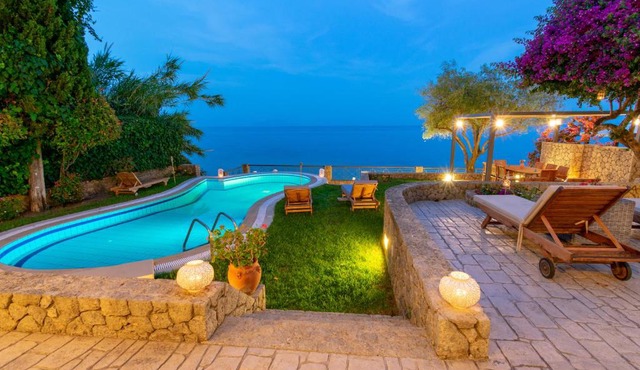 Corfu Beachfront Villa Elektra