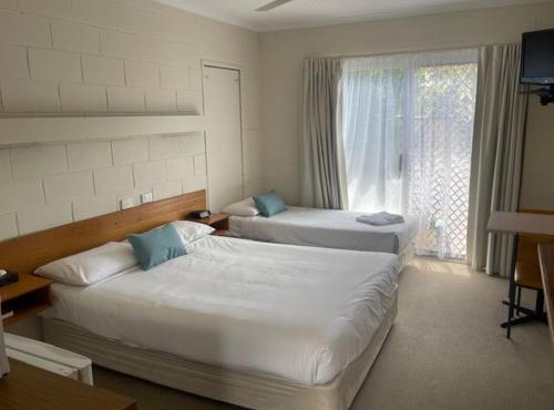 Corlette Palms Motor Inn