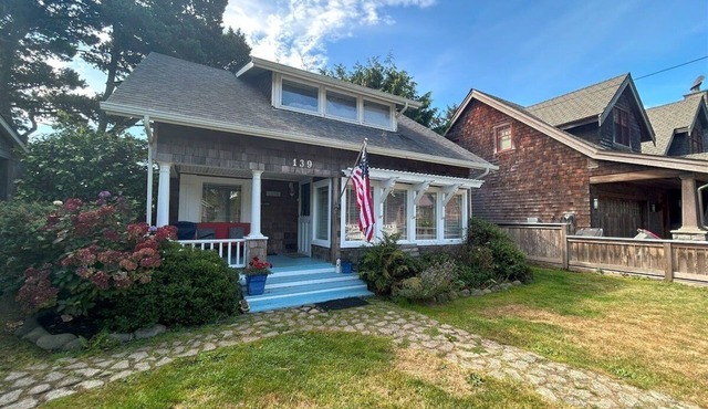 Cornell Cottage 1915 - Historic Gem!