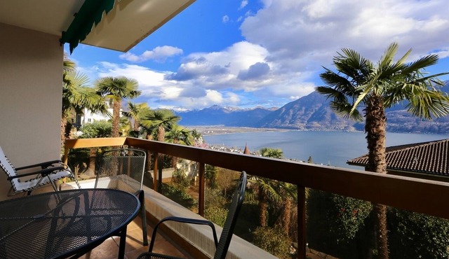 Corner apartment on the 1st floor for 1-3 persons.