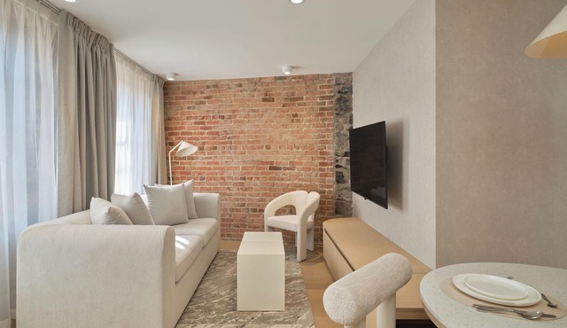 Corner Apartments