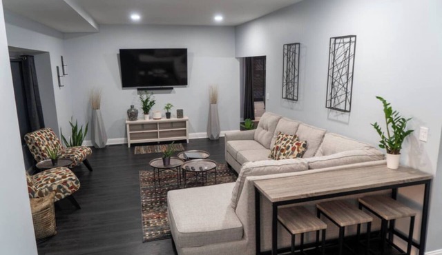 Corner Bungalow: Newly Renovated, Spacious & Open, Central & Convenient.