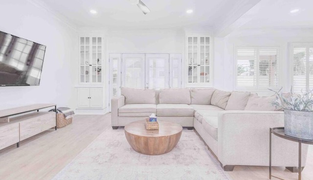 Corner-Charming retreat in a quiet area