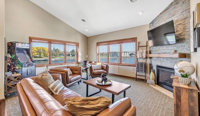 Corner River Walk Condo with Spectacular Views