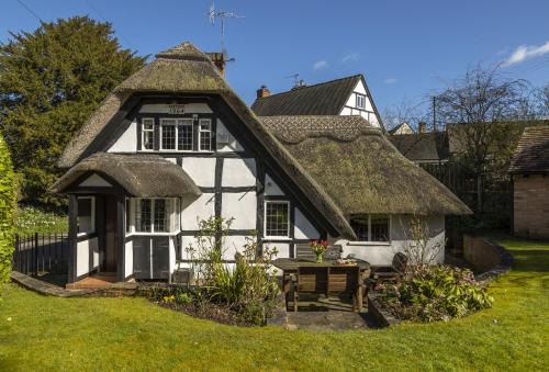 Corner Thatch
