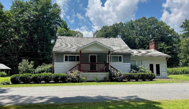 Cornerstone Escape - Robin Vacation Rentals