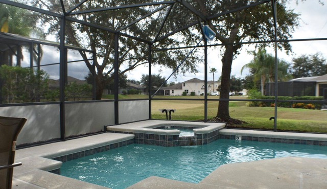 Cornerstone Retreat - Peaceful Gated Community, Private Pool & Jacuzzi