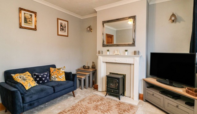 Cornerways, 8 North Lane