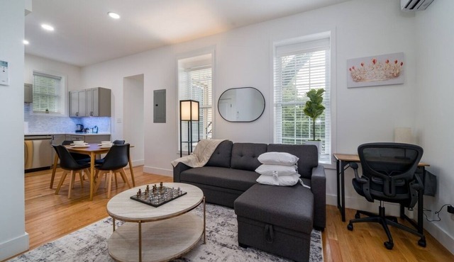 Cornhill 2BDRM-HighFall+EquippedKitchen+Wi-Fi.