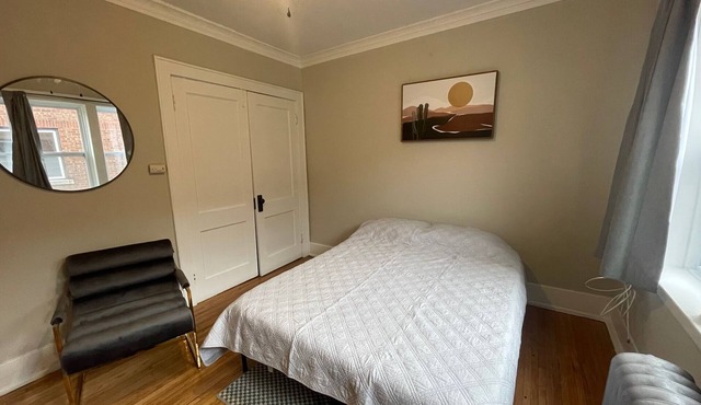 Cornhill Arts District - 1 Mile from Strong URMC and U of R - Entire Condominium