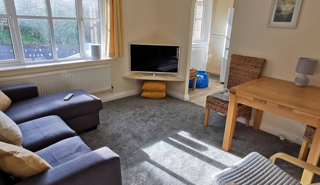 Cornish Apartment Close to Beaches, The Eden Project & Train Station