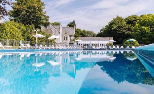 Cornwall family friendly villa with free use of Pool, soft play, mini golf, tennis, gym, fitness classes, sauna and ice baths