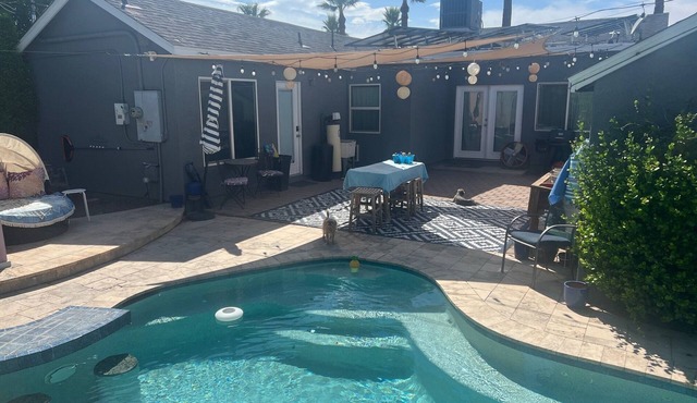 Coronado 1-bedroom casita in Phoenix Historic District downtown, Pool