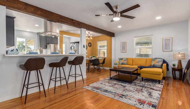 Coronado Cool, Banner Close, Cozy Vibes Sleeps 4