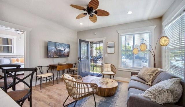 Coronado Unit 1 - B Ave Bungalows · King-sized 1/1, 5-10 Min Walk to Coronado Beach!