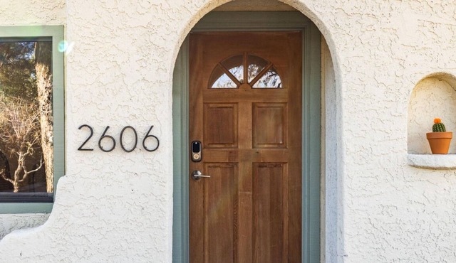 Coronado Village! 3 homes, 1 beautiful Courtyard!