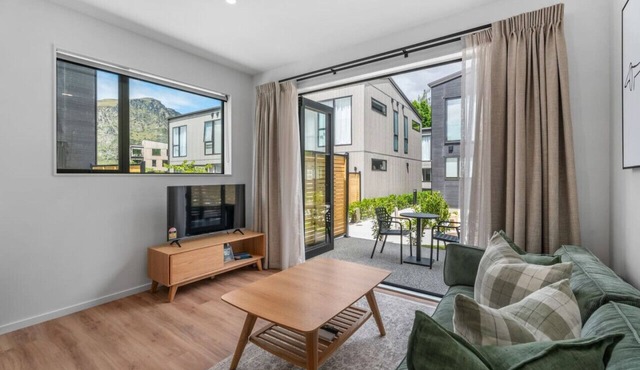 Coronet Retreat | Townhouse