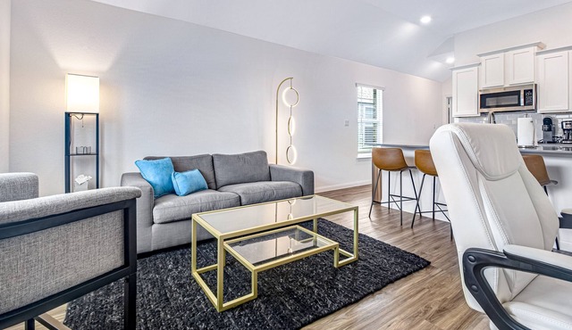 Coronilla Bend - Guest House | House in Austin