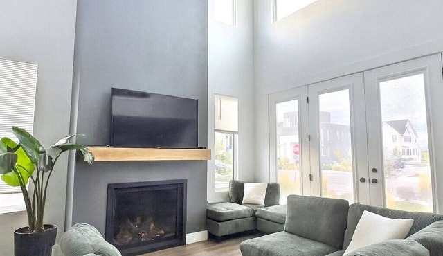 Corporate Housing Fully Furnished Daybreak Gourmet Kitchen Pets Always OK