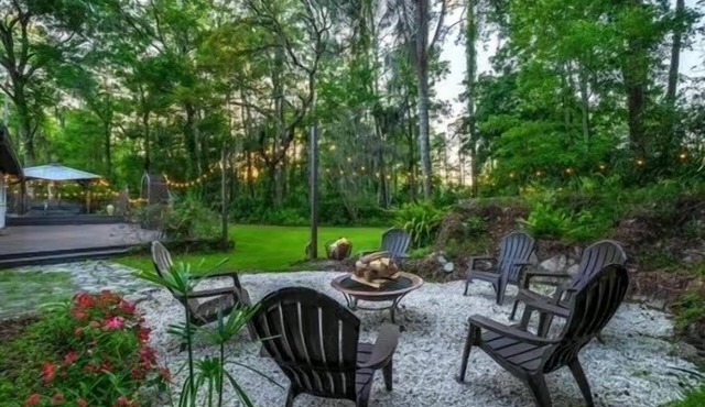 CORPORATE RENT DEALS⭐️ULTRA PRIVATE Modern Ranchette,REMODELED, 7+ BEDS, BIG LOT🌳