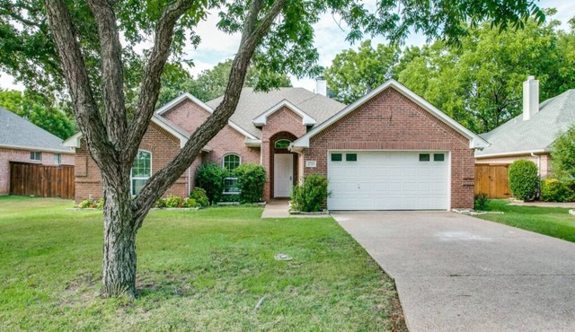 Corporate Rental just 15 minutes from DFW Airport
